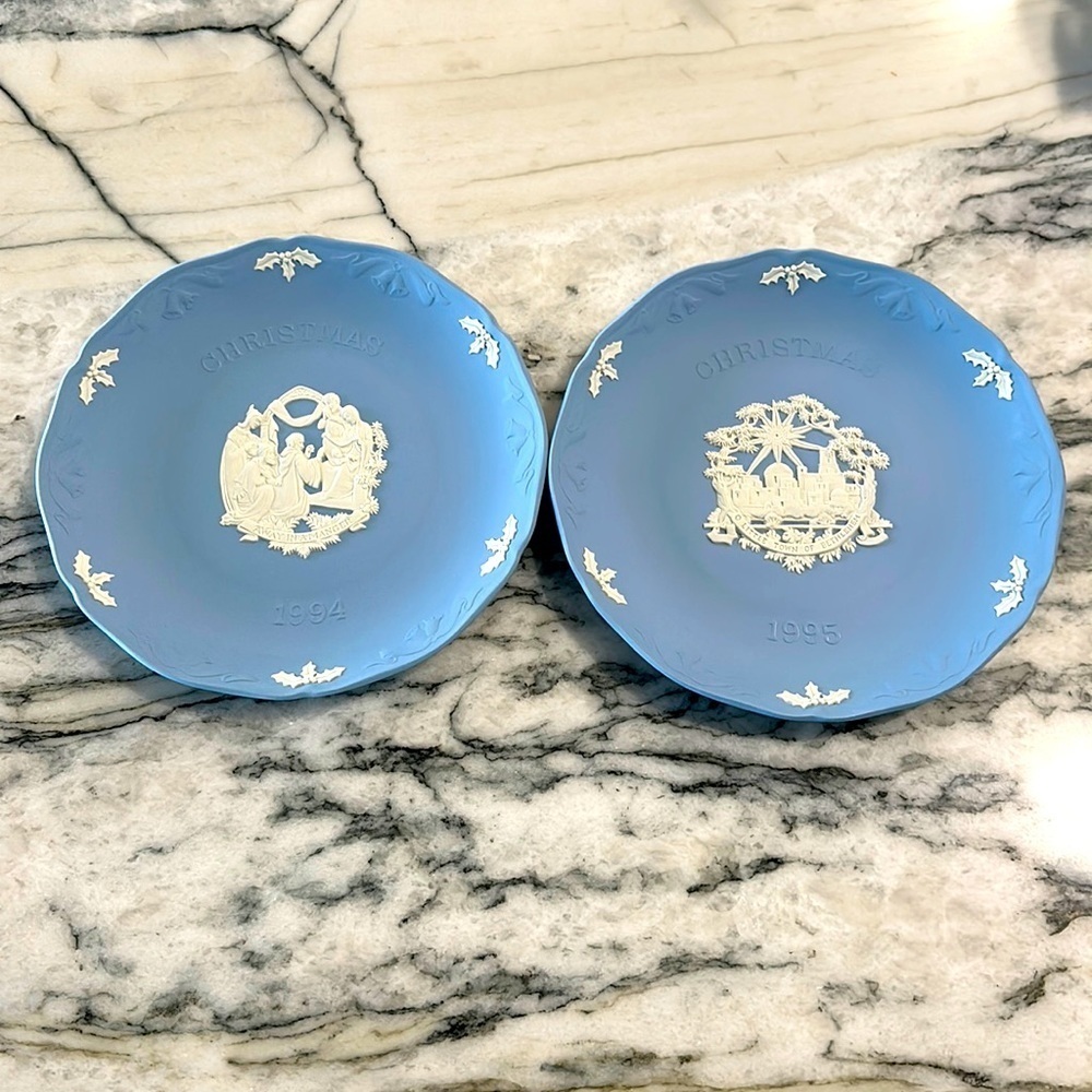 Wedgwood Blue Jasperware Set of 2 Christmas Plates 1994 & 1995